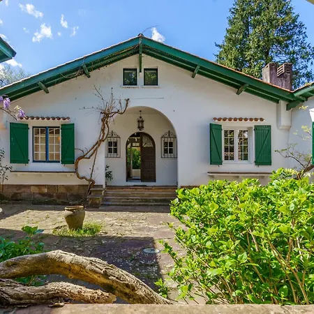 Mendizola - 5 - Piscine - Vue Montagne Sare