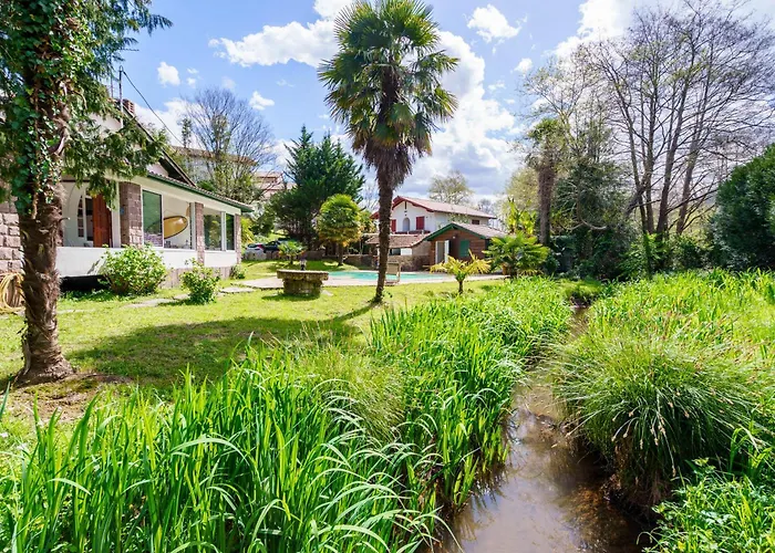 Villa Mendizola - 5 - Piscine - Vue Montagne