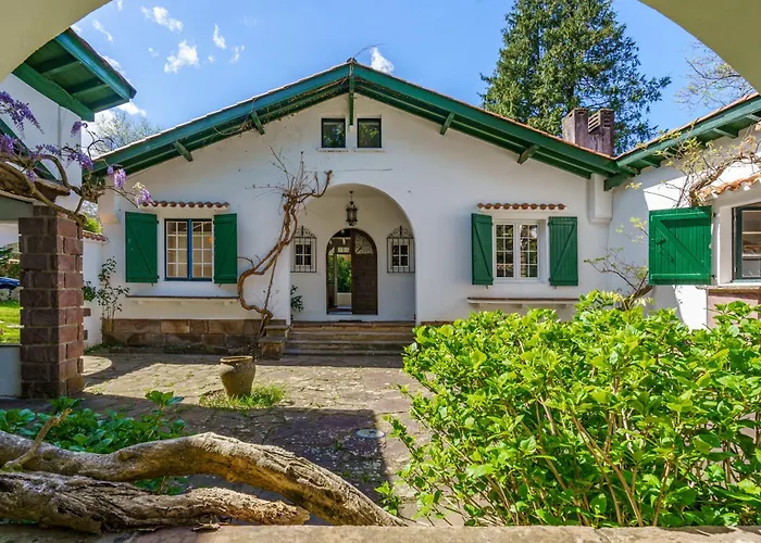 Mendizola - 5 - Piscine - Vue Montagne Sare